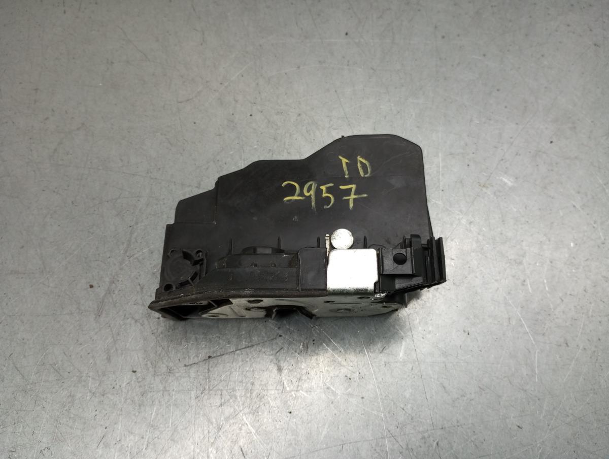 Fechadura / fecho porta trás direito BMW 1 (F20)