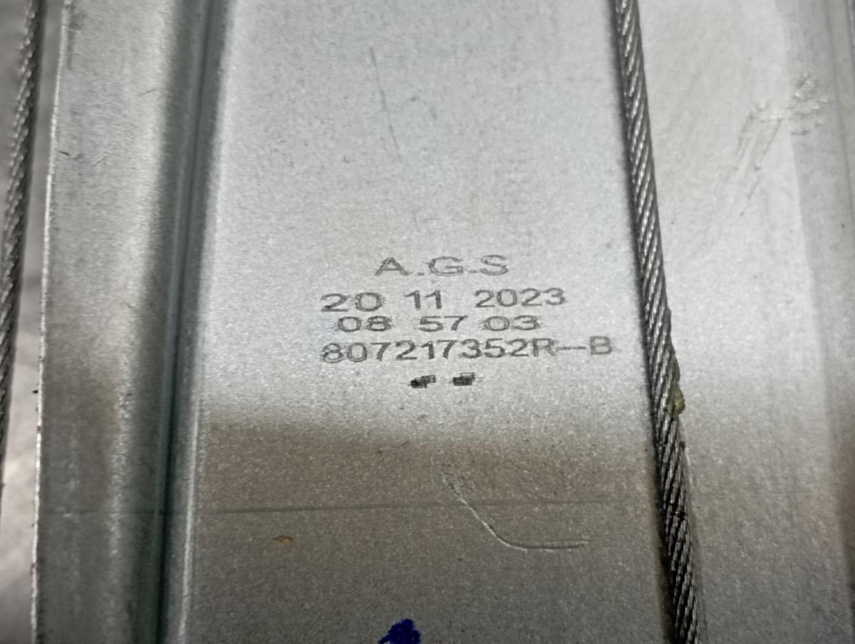 Lève-vitre avant gauche DACIA Sandero III Imagem-3