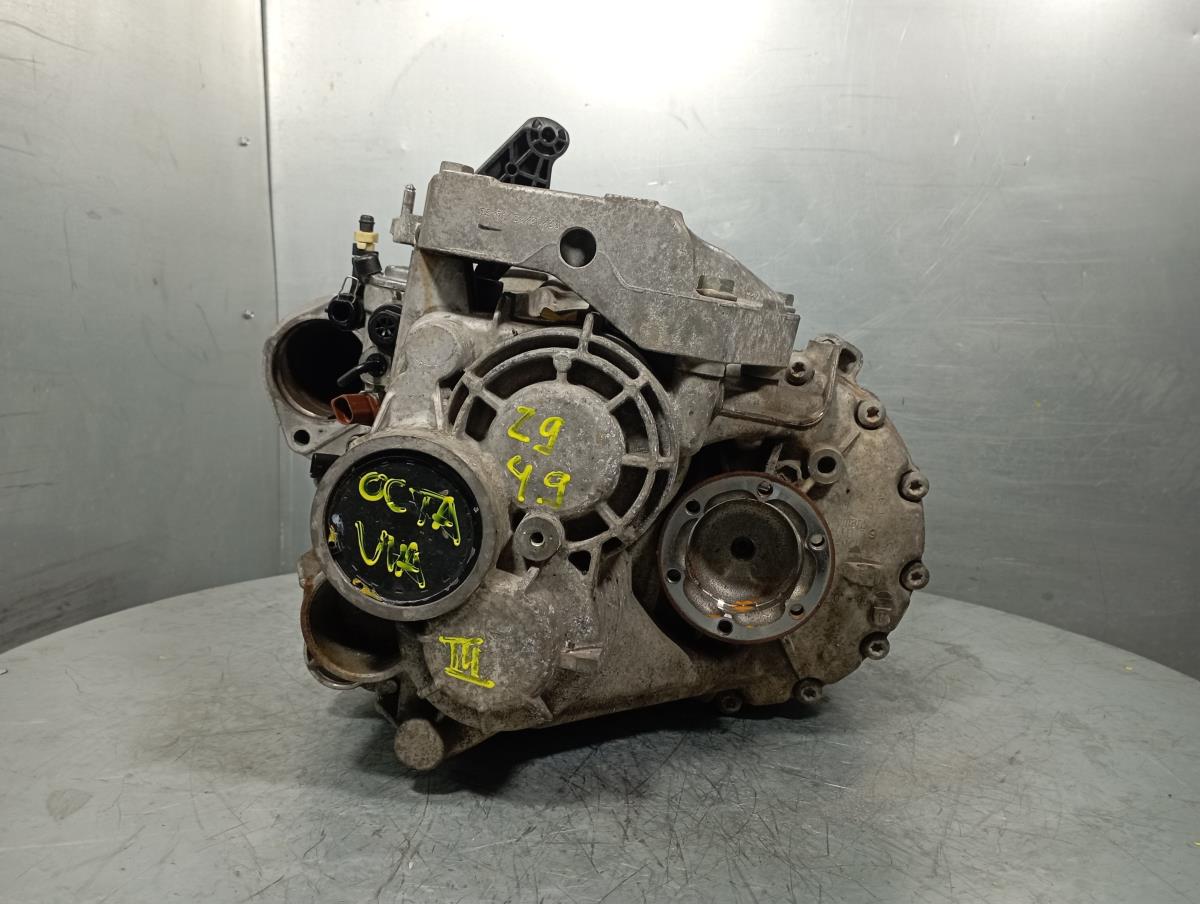 Manual gearbox SKODA Octavia III Break (5E5) Imagem-5