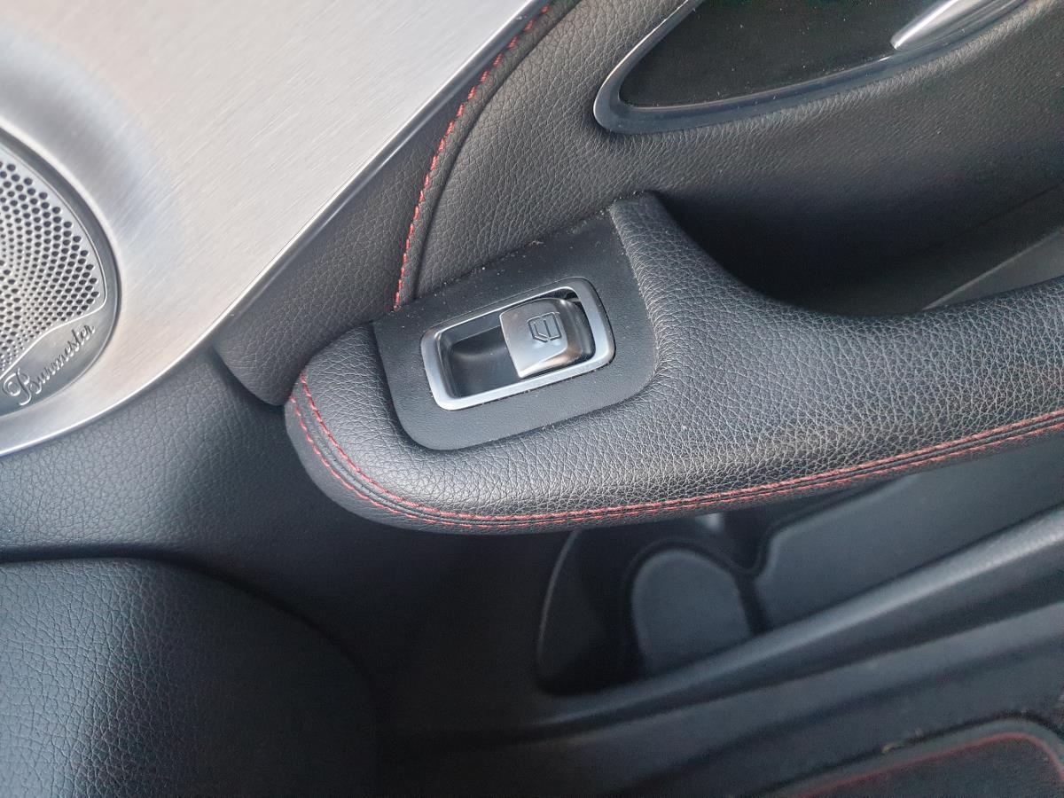 Mando / interruptor elevalunas delantero derecho MERCEDES-BENZ Classe C Carrinha (S205)