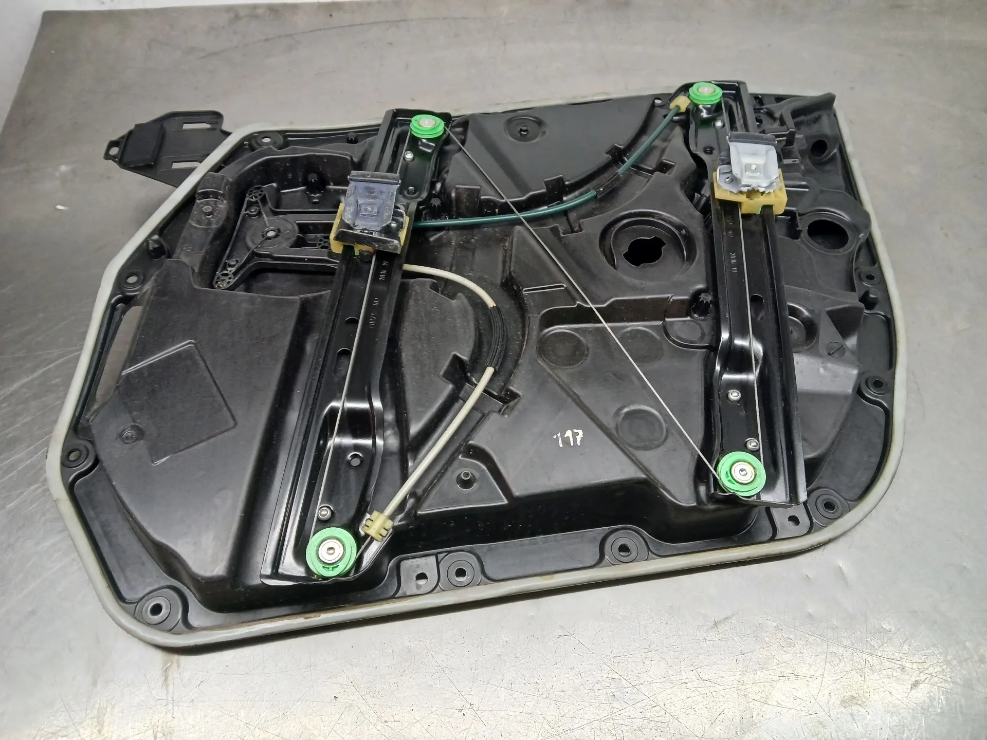 Lève-vitre avant gauche MERCEDES-BENZ Classe C Carrinha (S205) Imagem-3