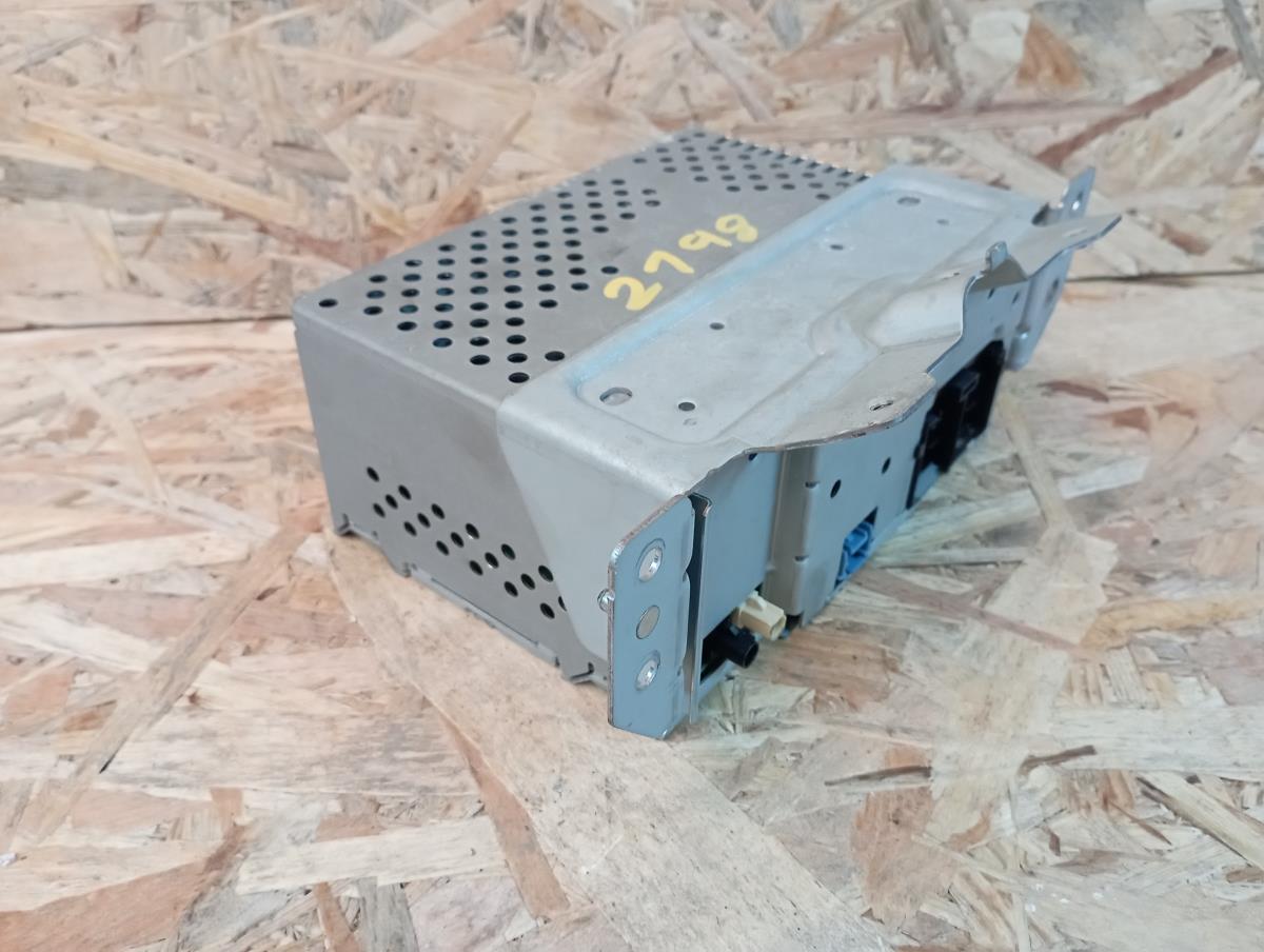 Kit Auto-rádio FORD Fiesta VII (HJ, HF) Imagem-5