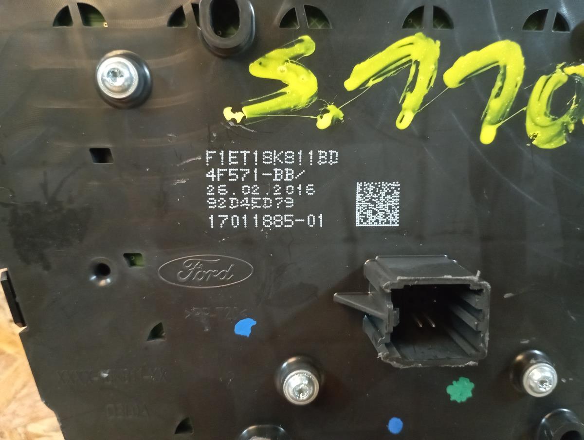 Radio control FORD Focus III Imagem-4