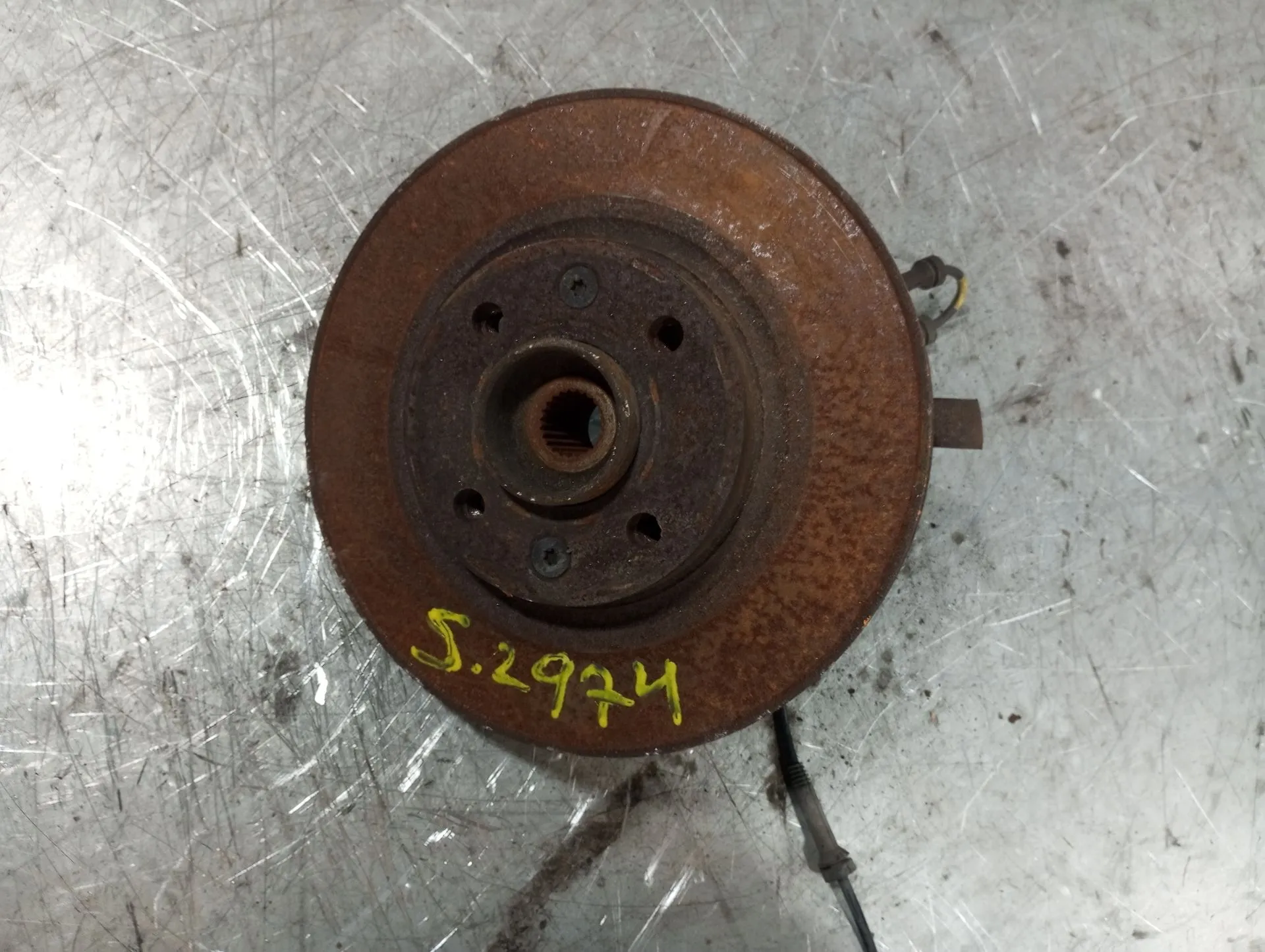 Fusée avant gauche DACIA Logan II Sedan (4S_)