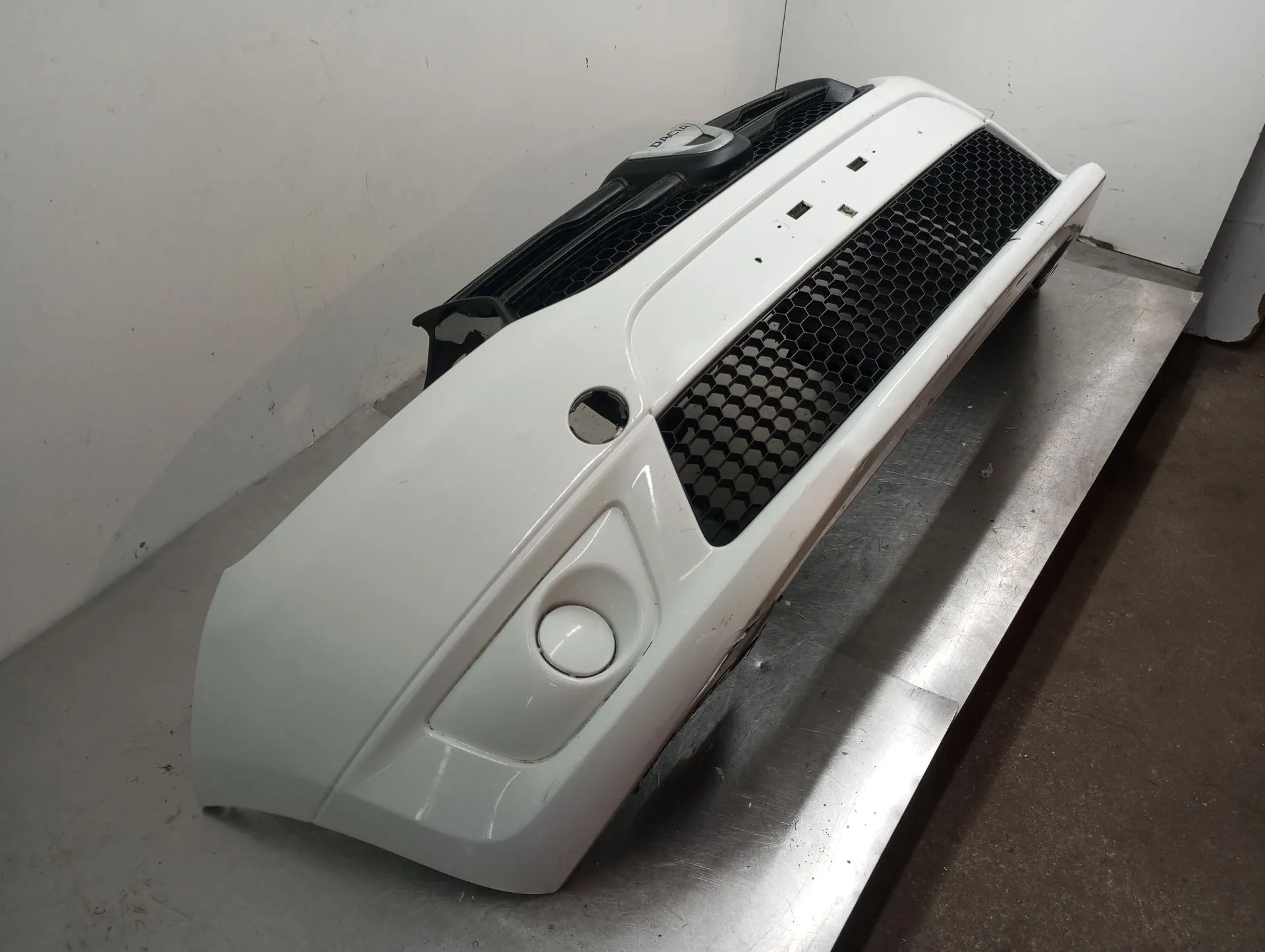 Pára-choques frente DACIA Logan II Sedan (4S_) Imagem-1