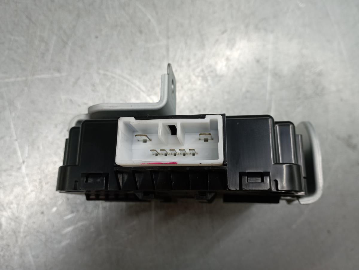 Centralina do fecho central KIA Rio IV (YB) Imagem-2