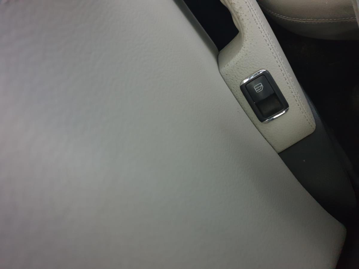 Commande / interrupteur lève-vitre Arrière Droite MERCEDES-BENZ Classe C Carrinha (S204)