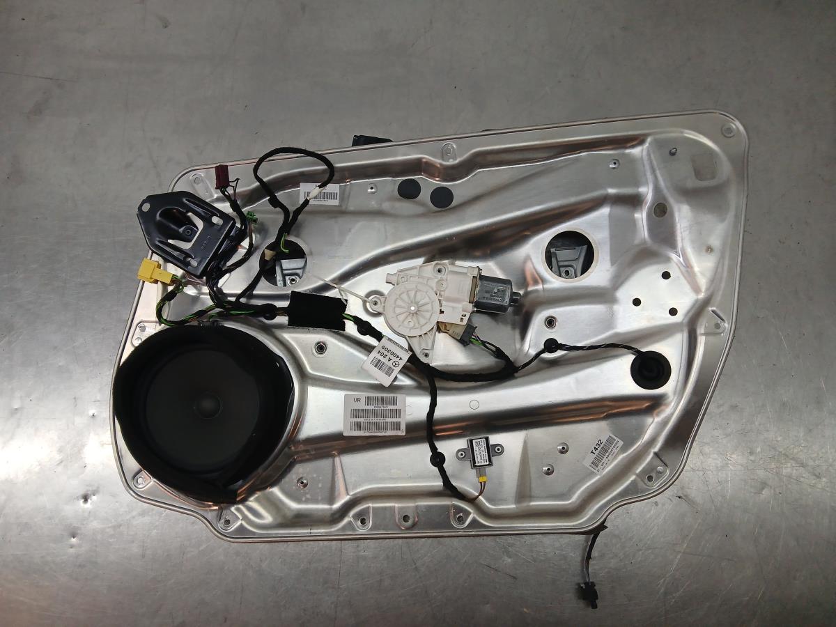 Elevador vidros frente direito MERCEDES-BENZ Classe C Carrinha (S204)