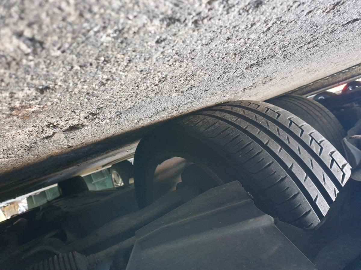 Right front steering knuckle MERCEDES-BENZ Classe C Carrinha (S204)