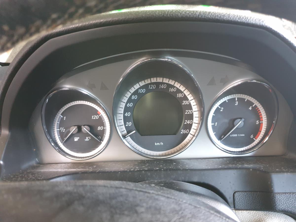 Quadrante / painel de instrumentos MERCEDES-BENZ Classe C Carrinha (S204) Imagem-1