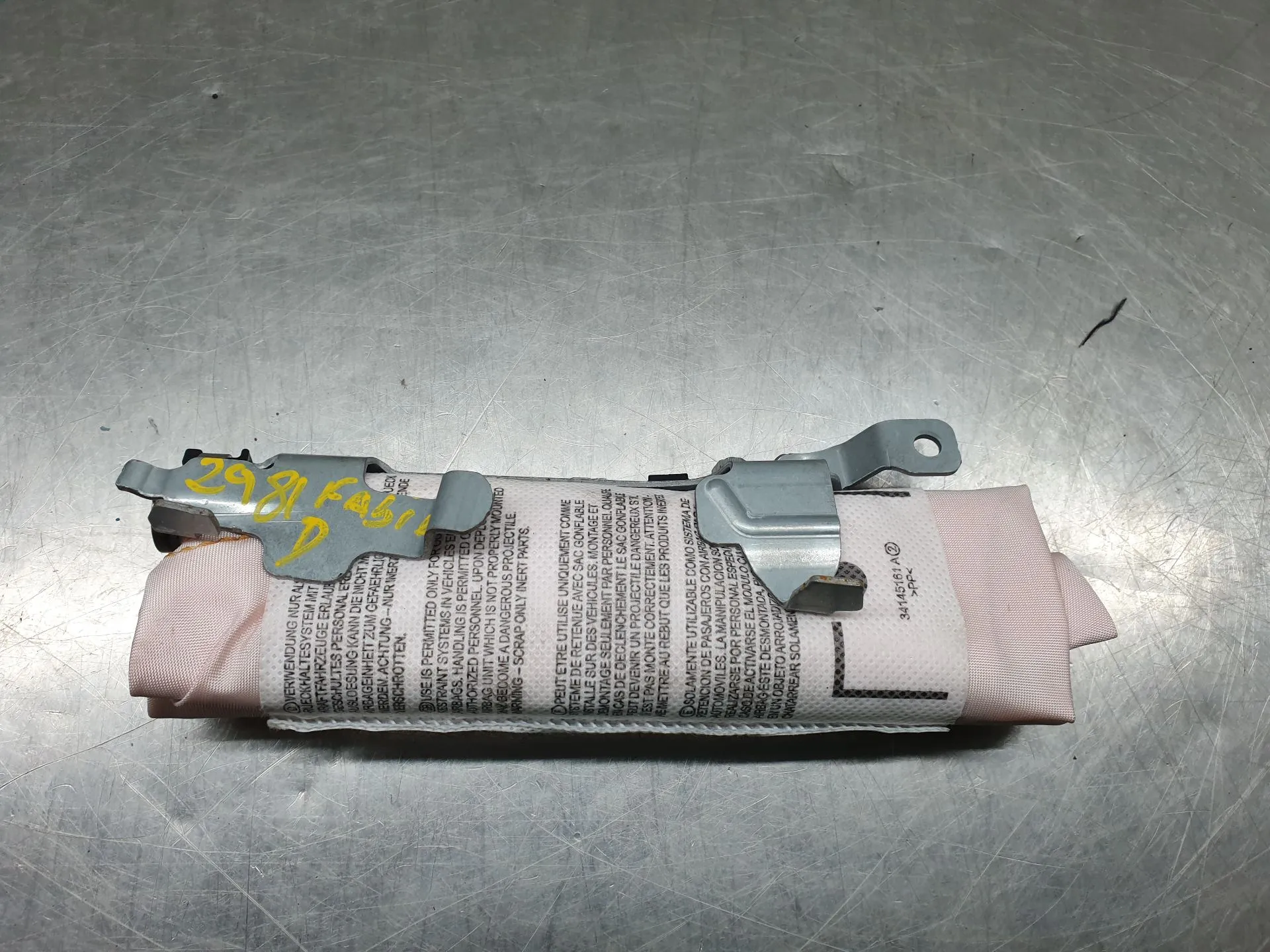 Airbag  Droite SKODA Fabia III Hatchback (NJ3)