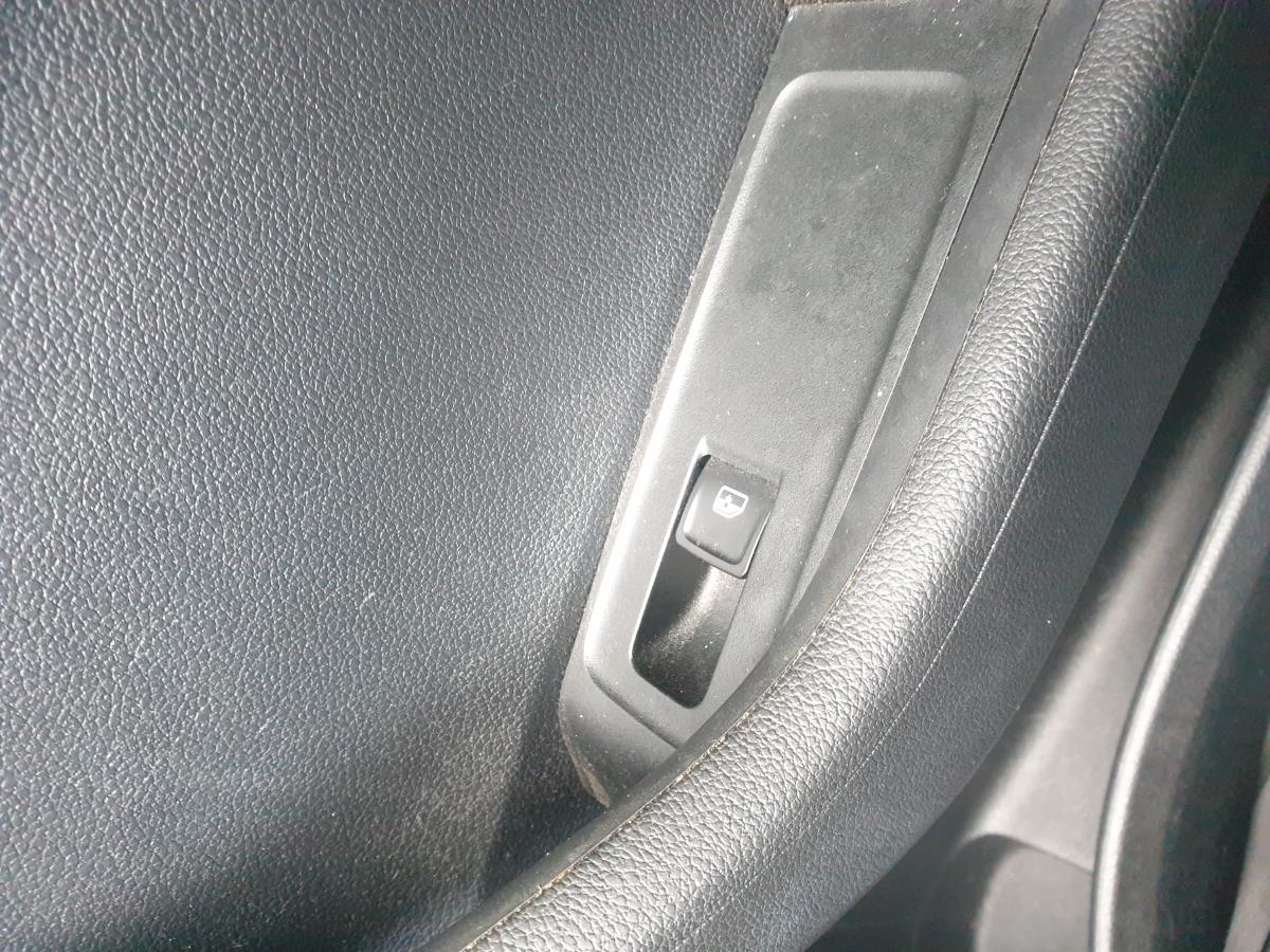 Comando / botão / interruptor vidros frente direito SKODA Fabia III Hatchback (NJ3)