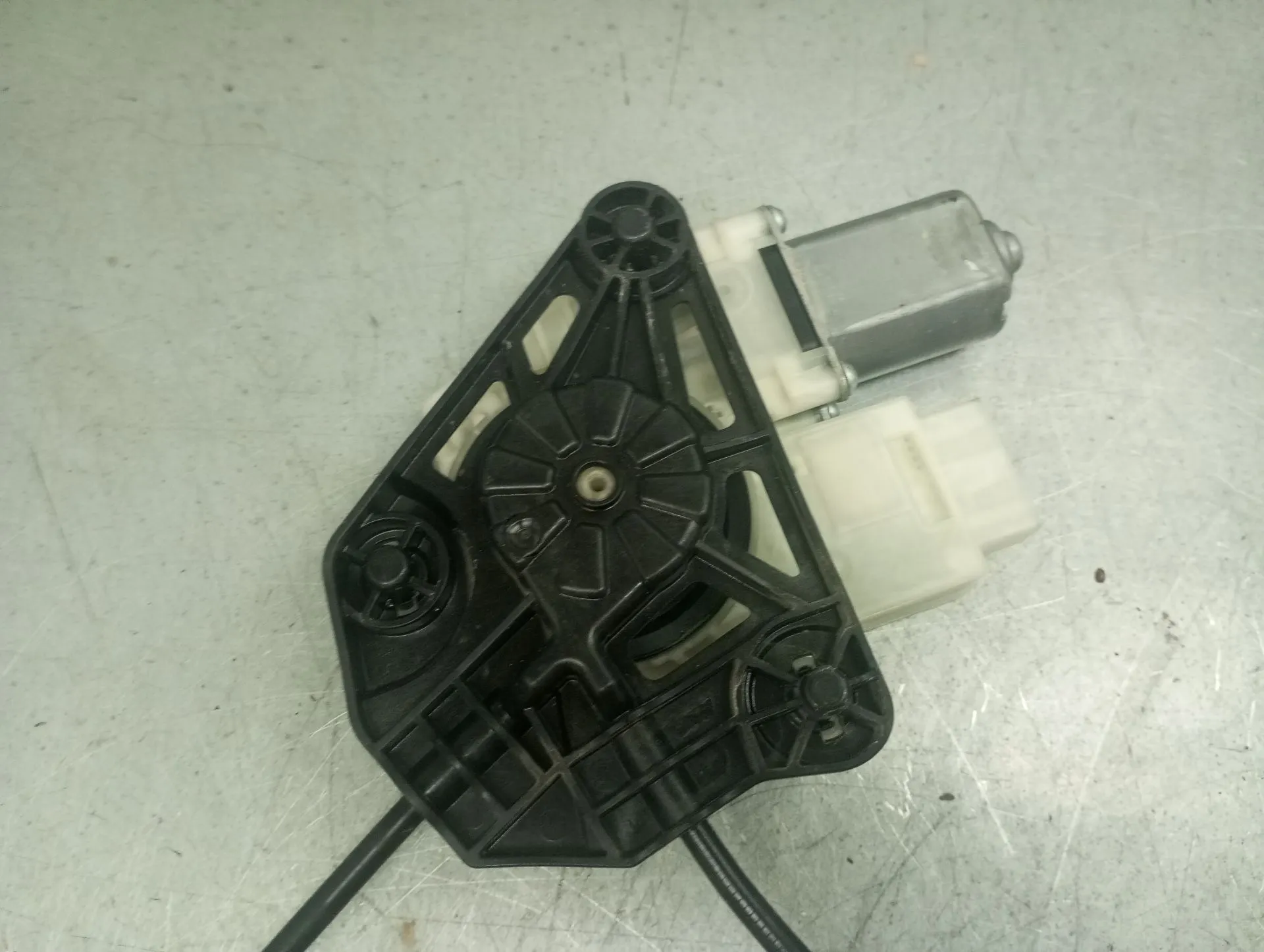 Elevalunas trasero derecho SKODA Fabia III Hatchback (NJ3) Imagem-4