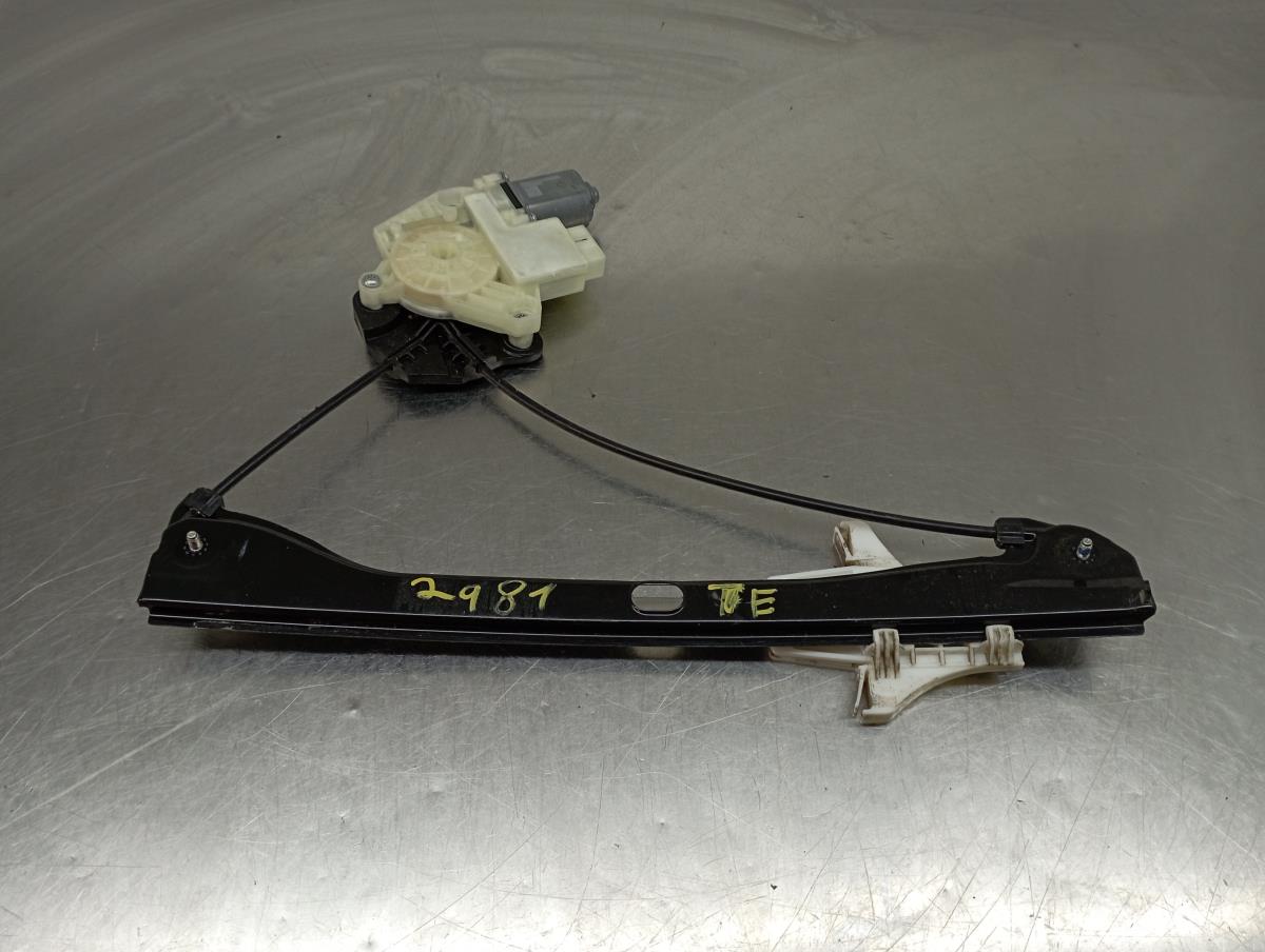 Elevalunas trasero izquierdo SKODA Fabia III Hatchback (NJ3)