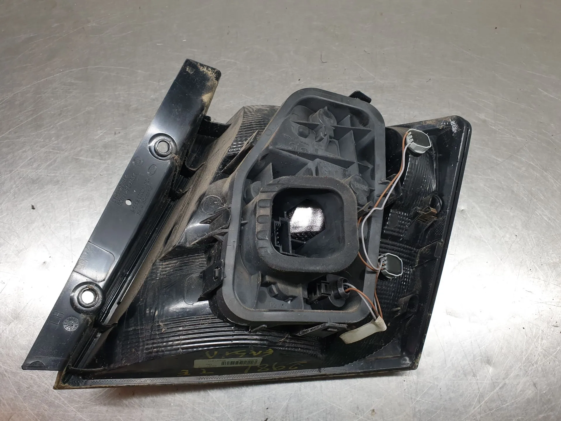 Feu arrière Gauche SKODA Fabia III Hatchback (NJ3) Imagem-3