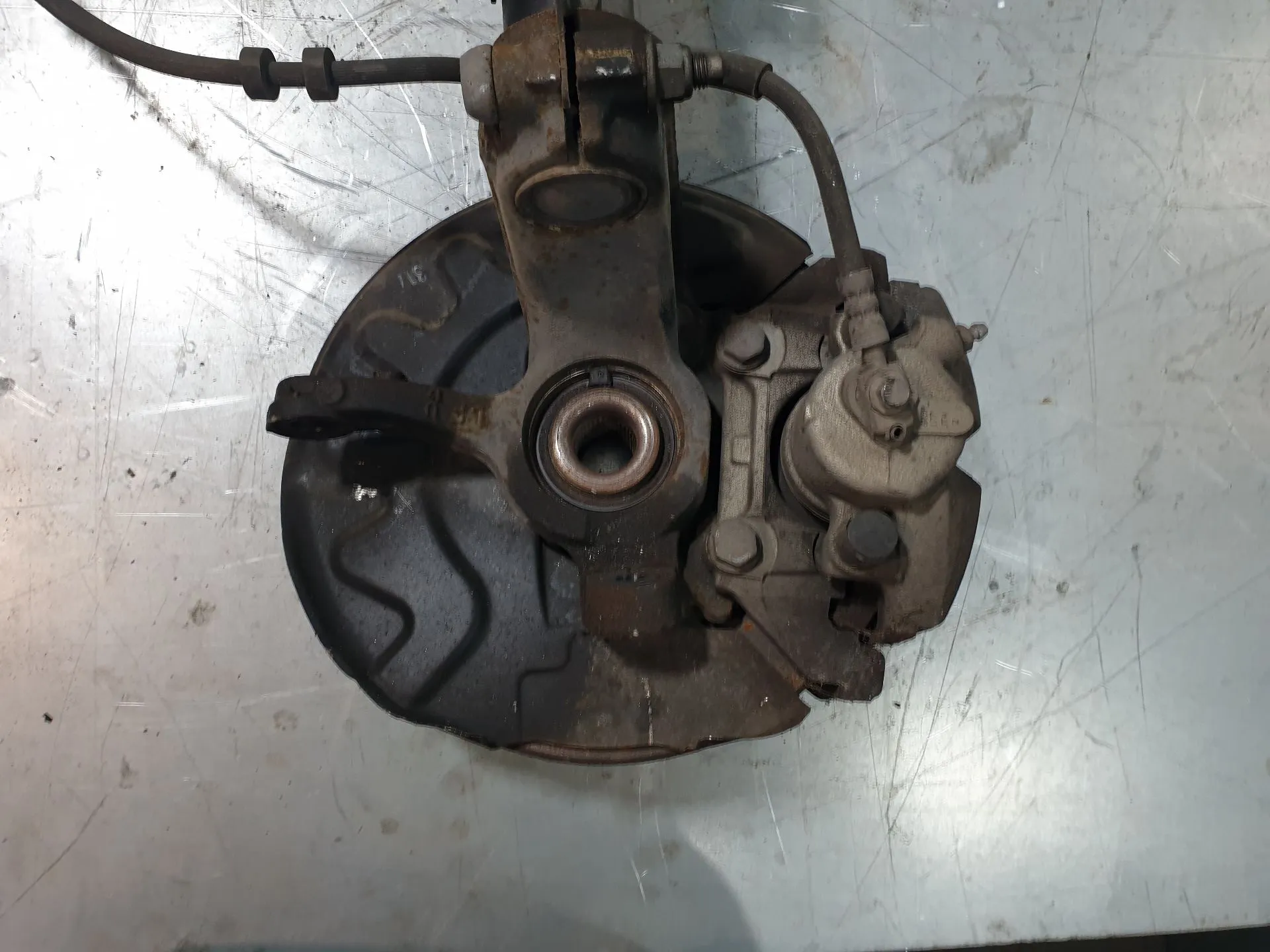 Mangueta delantera izquierda SKODA Fabia III Hatchback (NJ3) Imagem-1