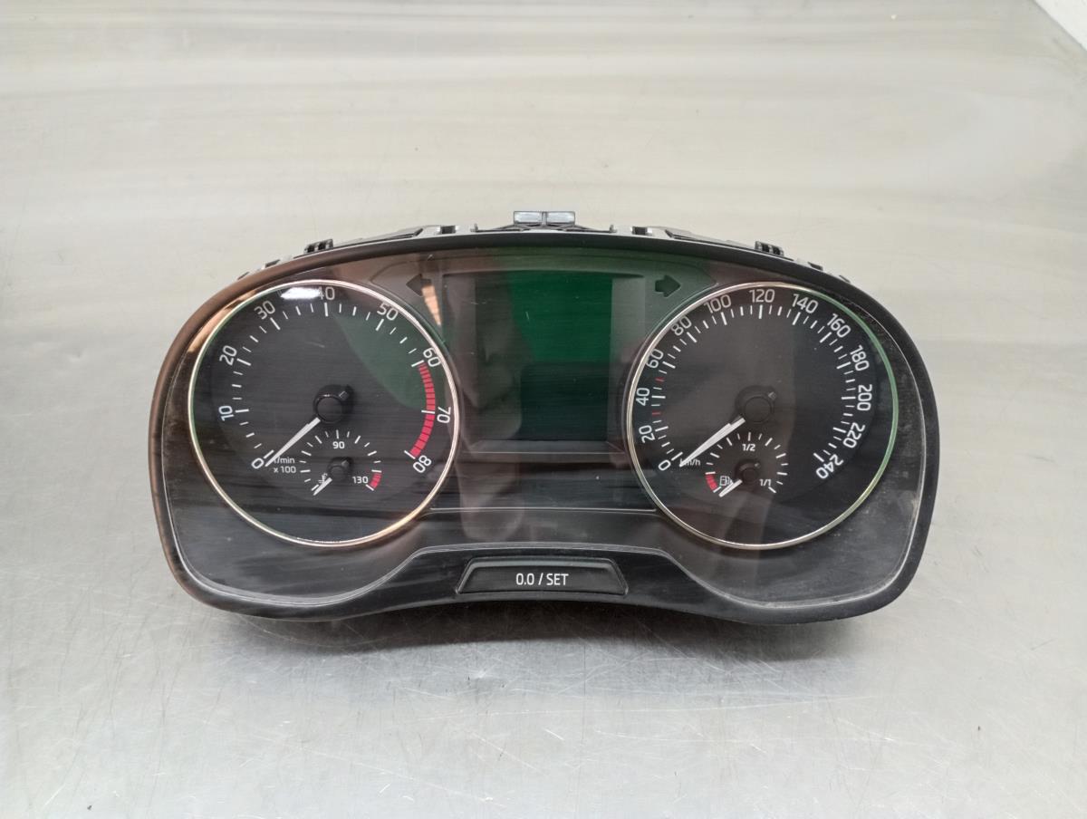 Quadrante / painel de instrumentos SKODA Fabia III Hatchback (NJ3)
