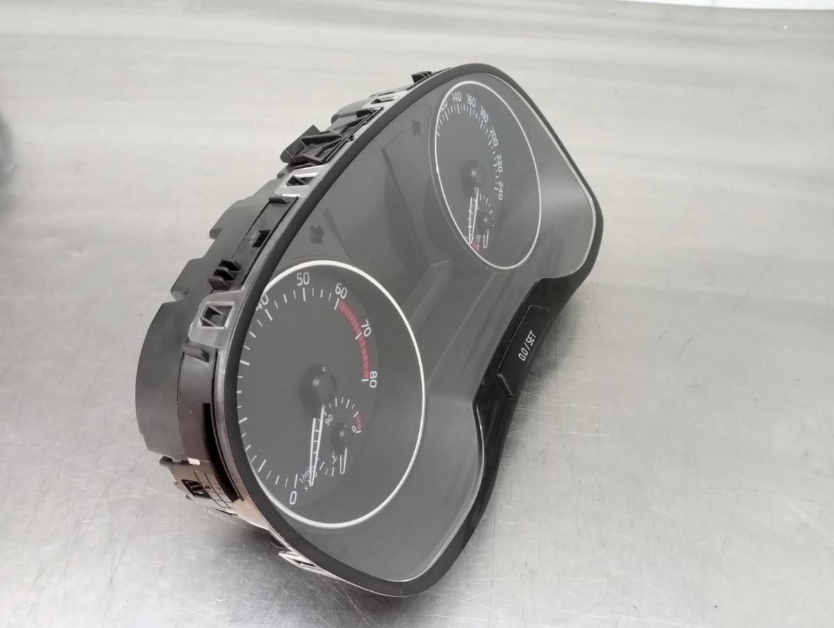 Quadrante / painel de instrumentos SKODA Fabia III Hatchback (NJ3) Imagem-1