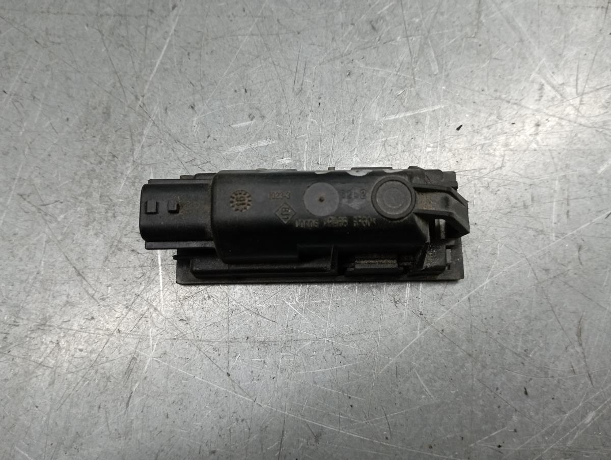 License plate light RENAULT Megane IV (B9A/M_) Imagem-1