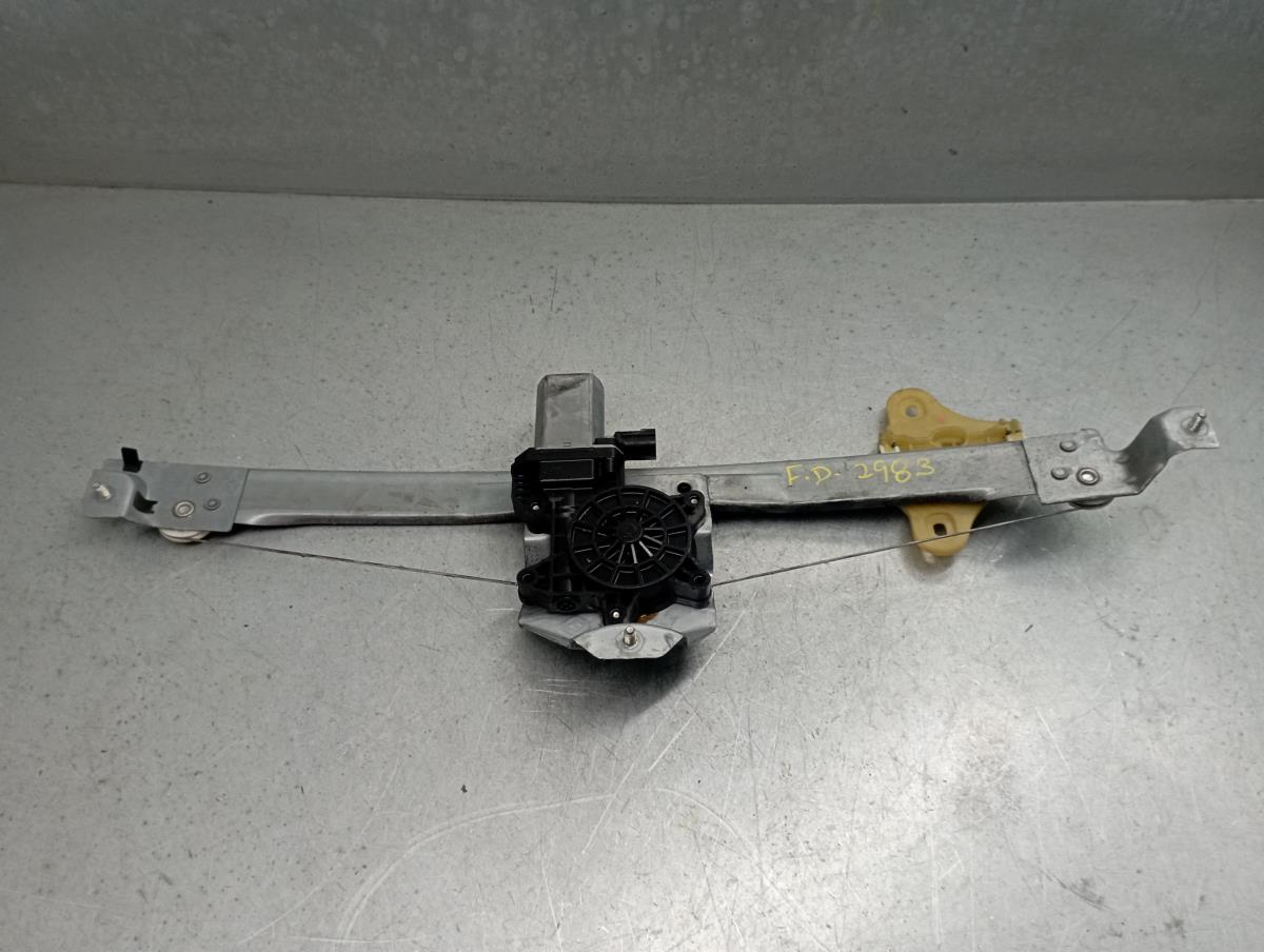 Alzavetro anteriore destro RENAULT Captur (J5_)