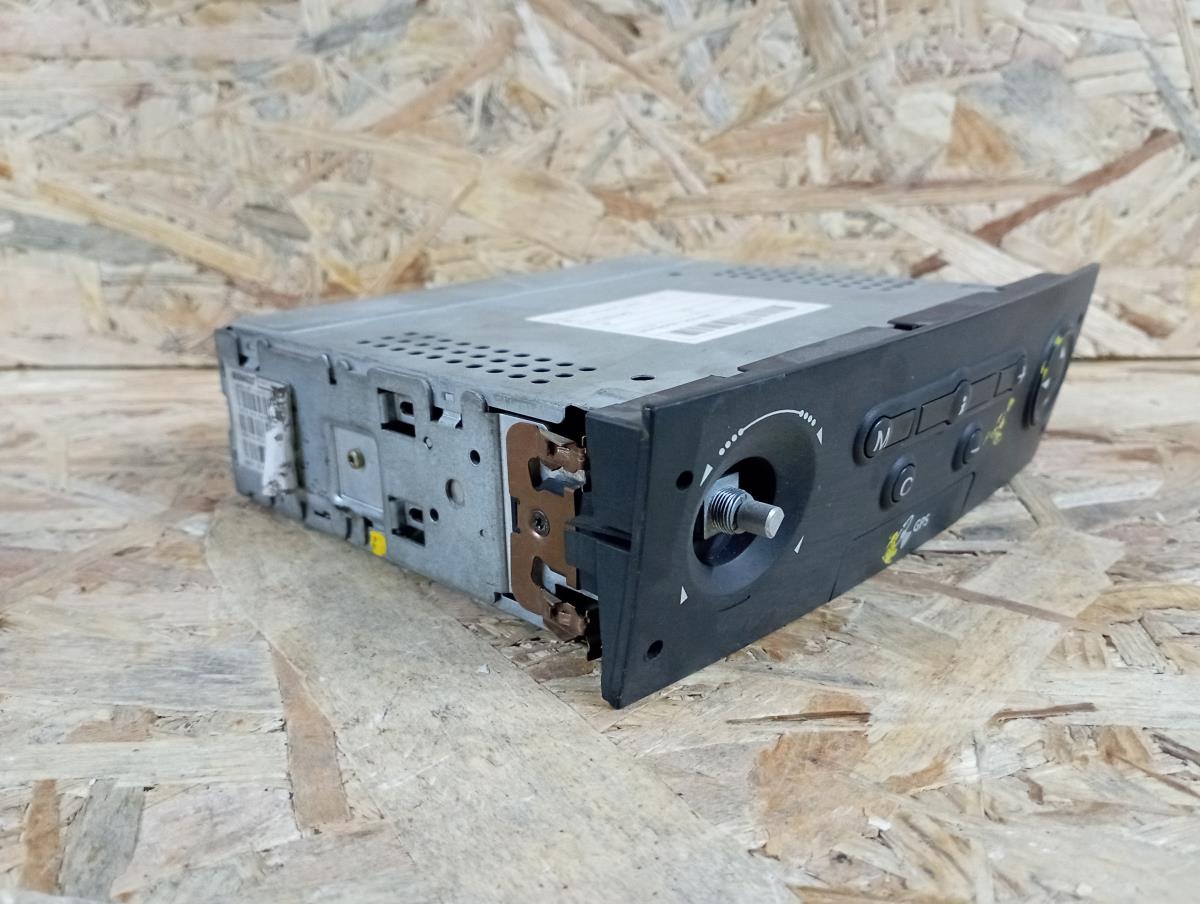 Autoradio RENAULT Megane II CC (EM0/1_) Imagem-1