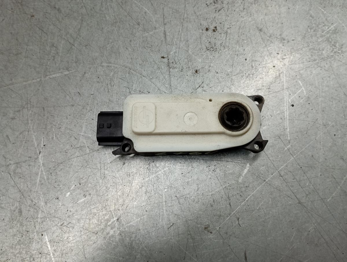 Motor del compuerta de la calefacción RENAULT Clio V (BF_)