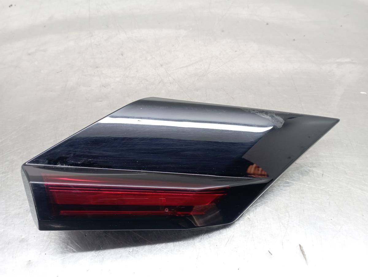 Réflecteur arrière Droite CITROËN C4 III