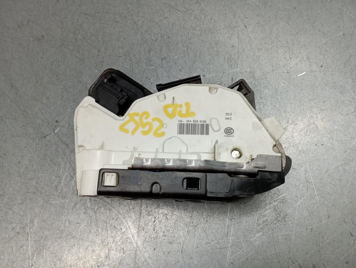 Cerradura / cierre puerta delantero derecho VOLKSWAGEN Golf VII (5G1, BQ1, BE1, BE2)