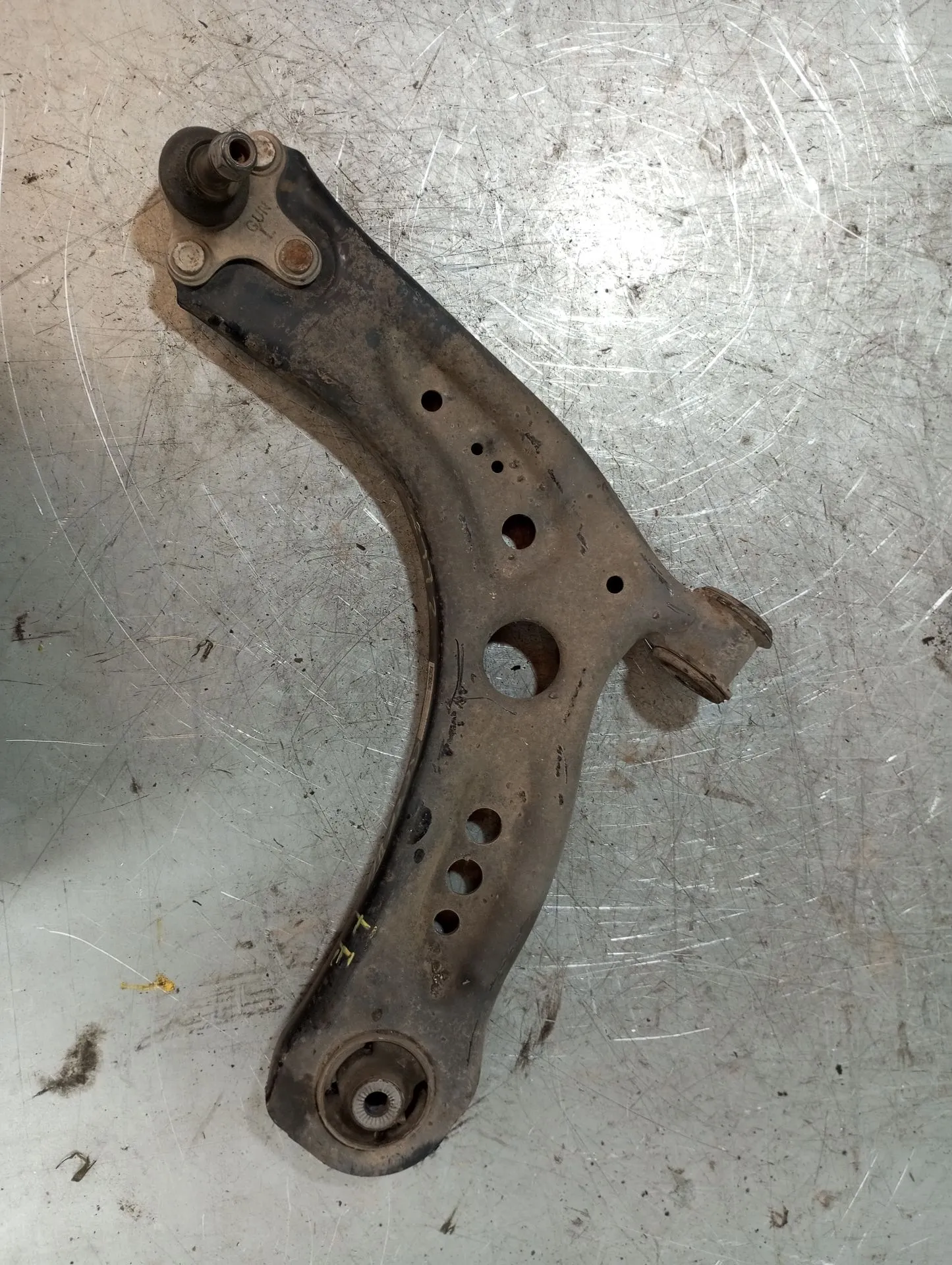 Braccio di sospensione anteriore sinistro VOLKSWAGEN Golf VII (5G1, BQ1, BE1, BE2)