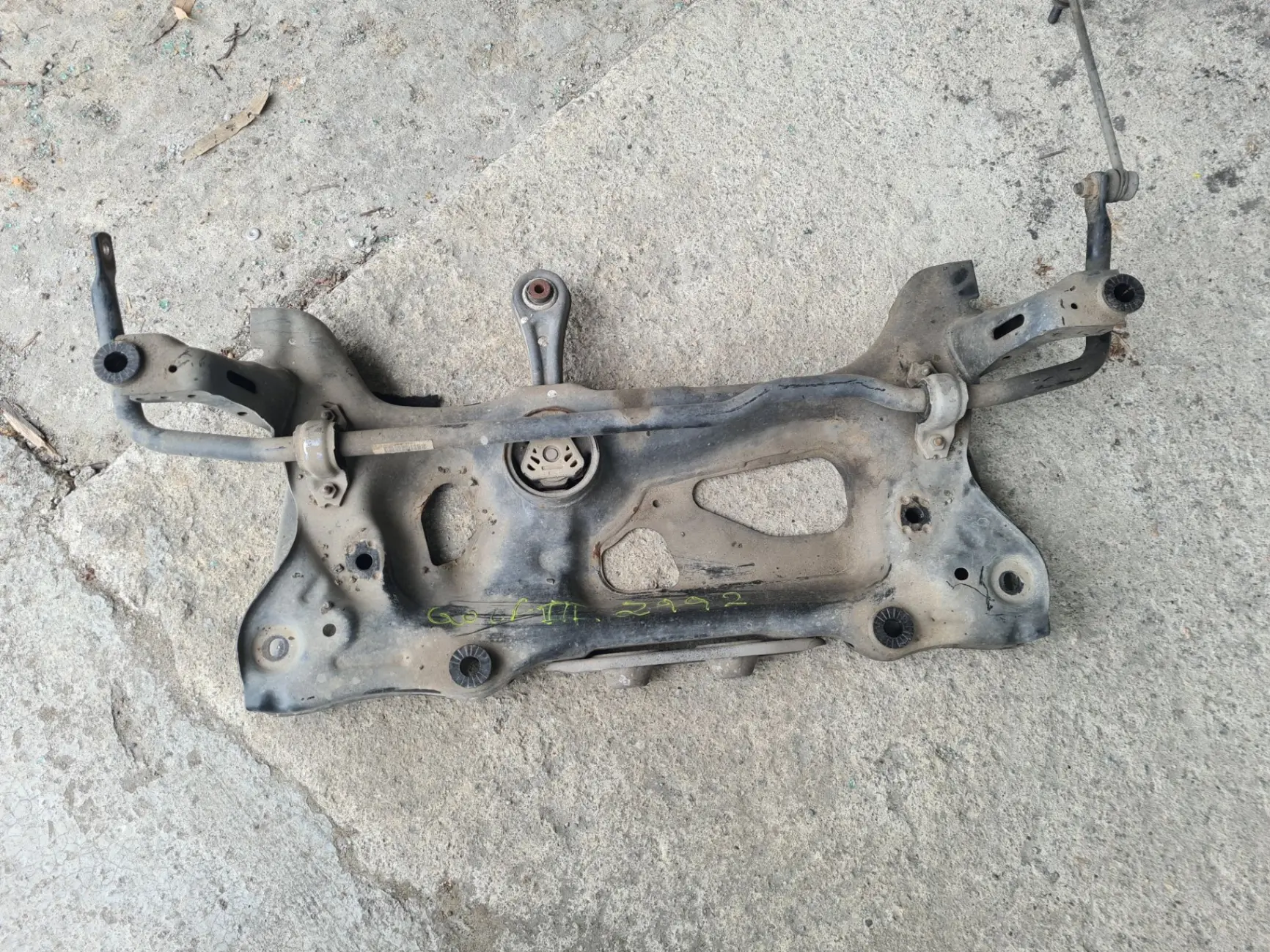 Berceau avant VOLKSWAGEN Golf VII (5G1, BQ1, BE1, BE2)