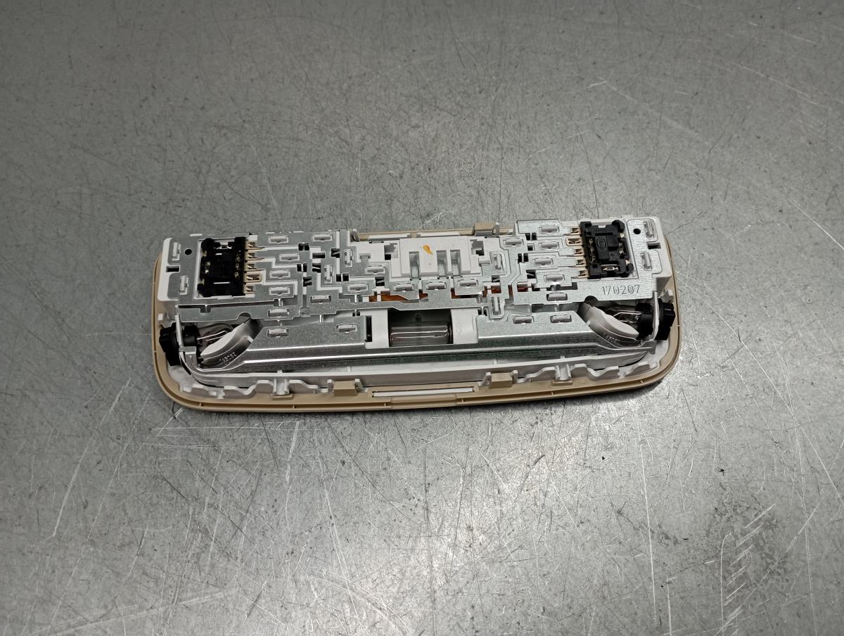 Plafonier trás MERCEDES-BENZ Classe E (W212) Imagem-1