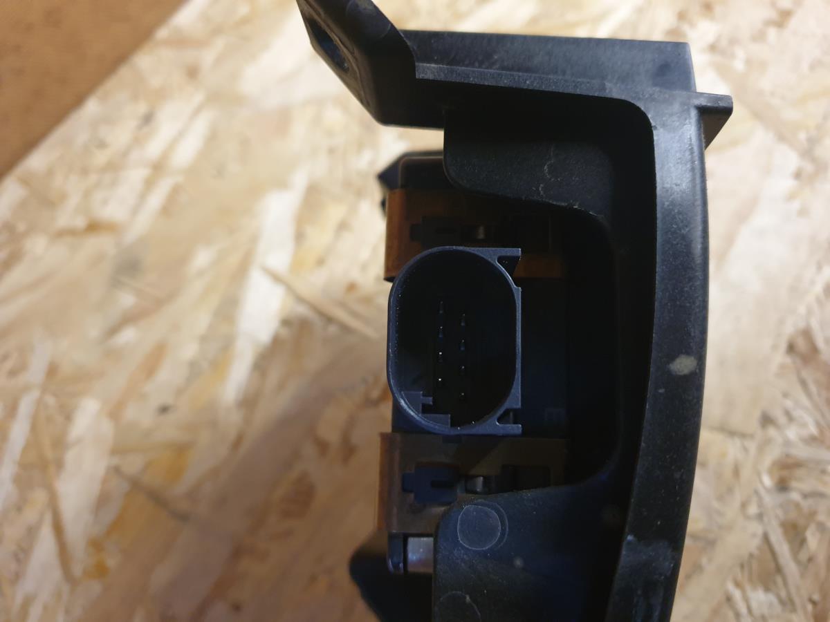 Radar sensor AUDI Q3 (F3B) Imagem-2