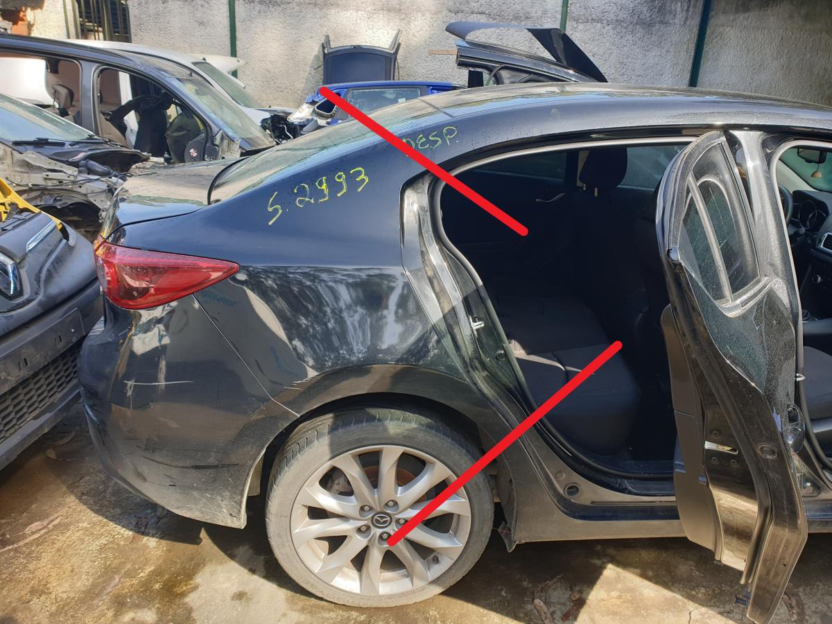 Panneau arrière Droite MAZDA 3 (BM)