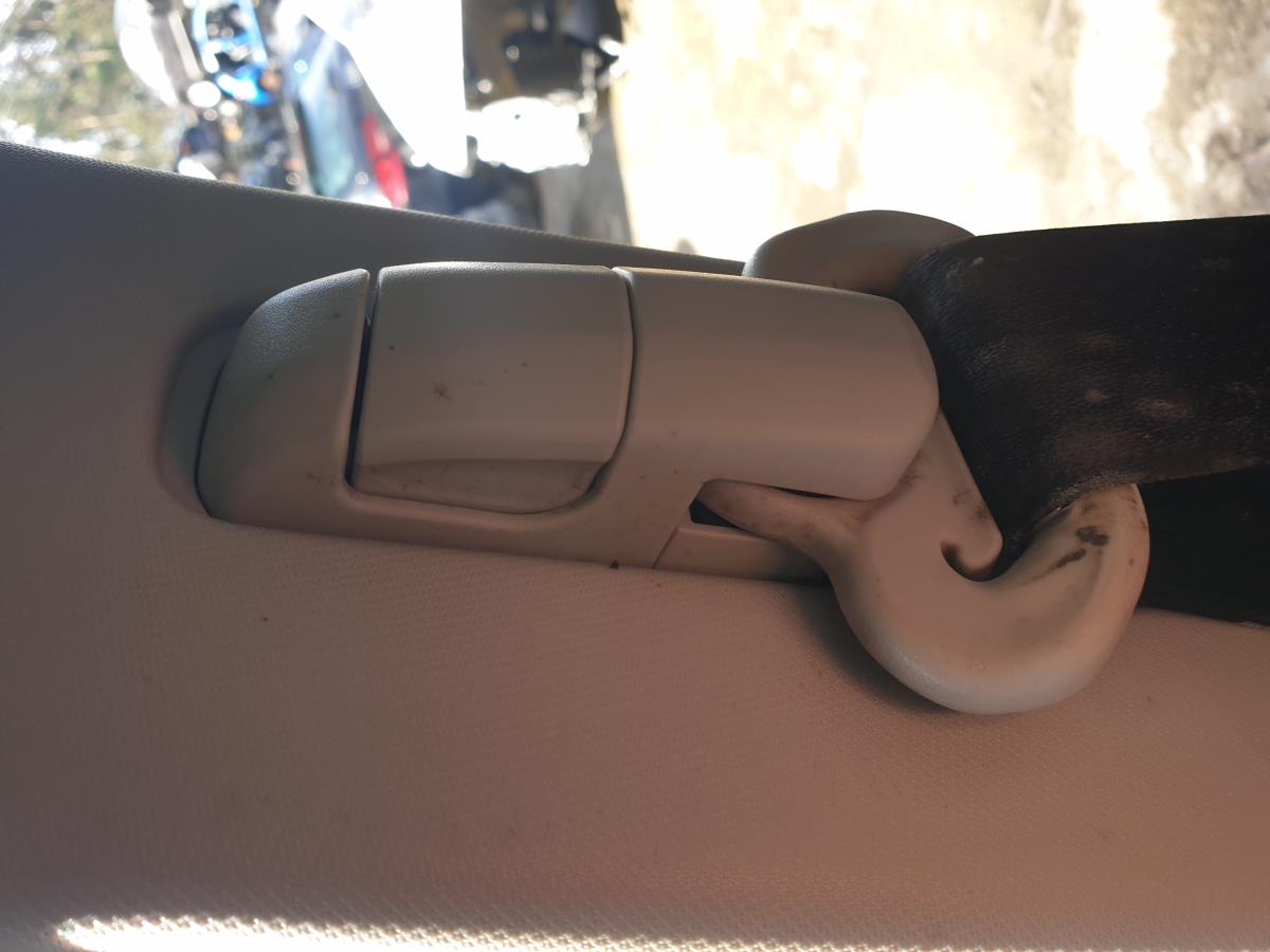 Right front seatbelt pretensioner MAZDA 3 (BM)