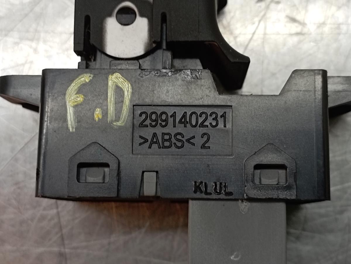 Mando / interruptor elevalunas delantero derecho HYUNDAI i20 (GB) Imagem-4