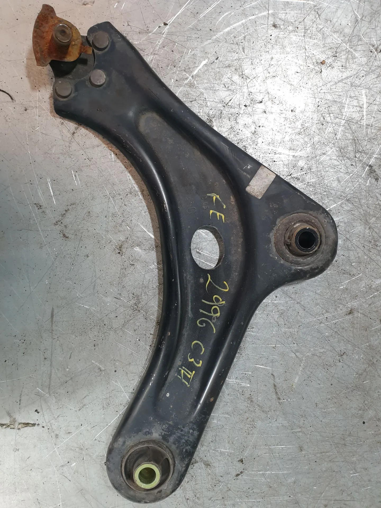 Braccio di sospensione anteriore sinistro CITROËN C3 III (SX)