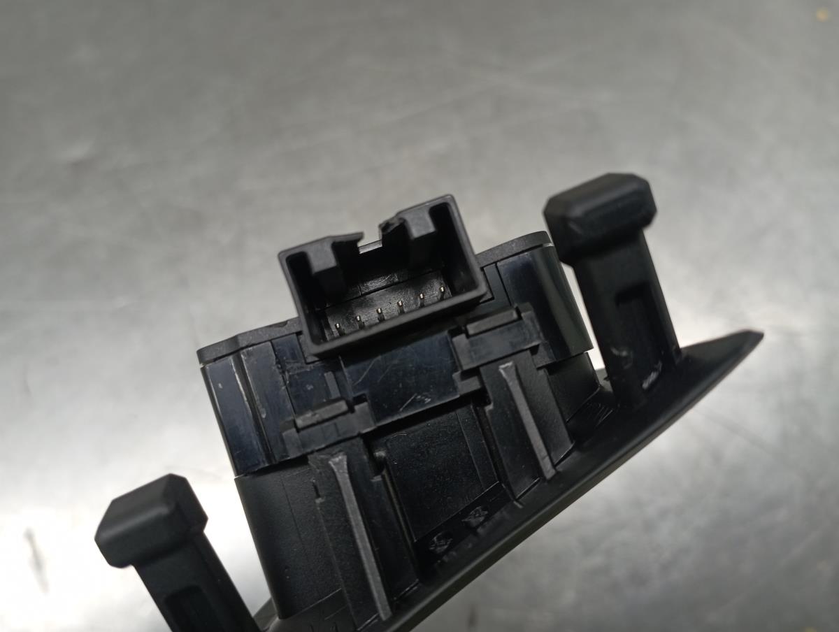 Steering wheel controls OPEL Corsa E Imagem-2