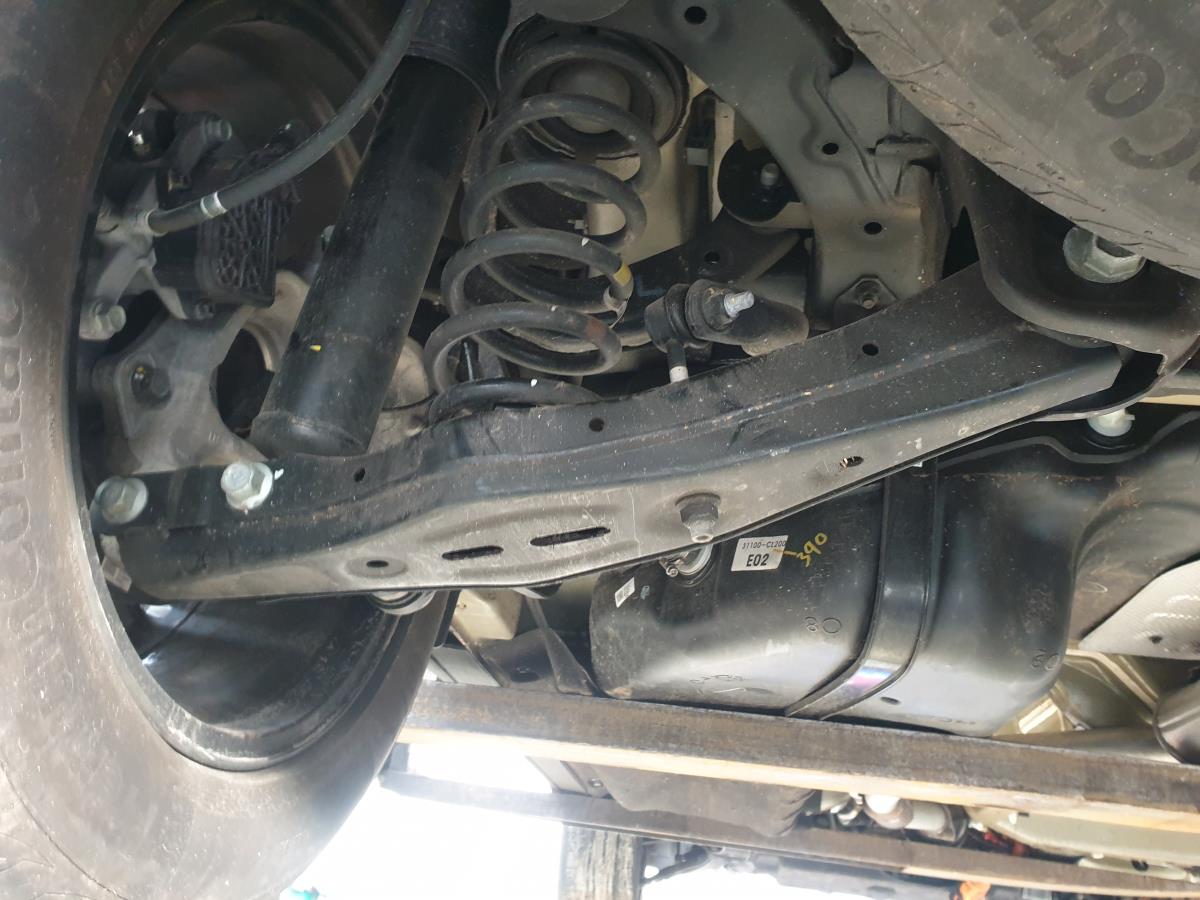 Brazo suspensión trasero izquierdo HYUNDAI Santa Fé IV (TYM)