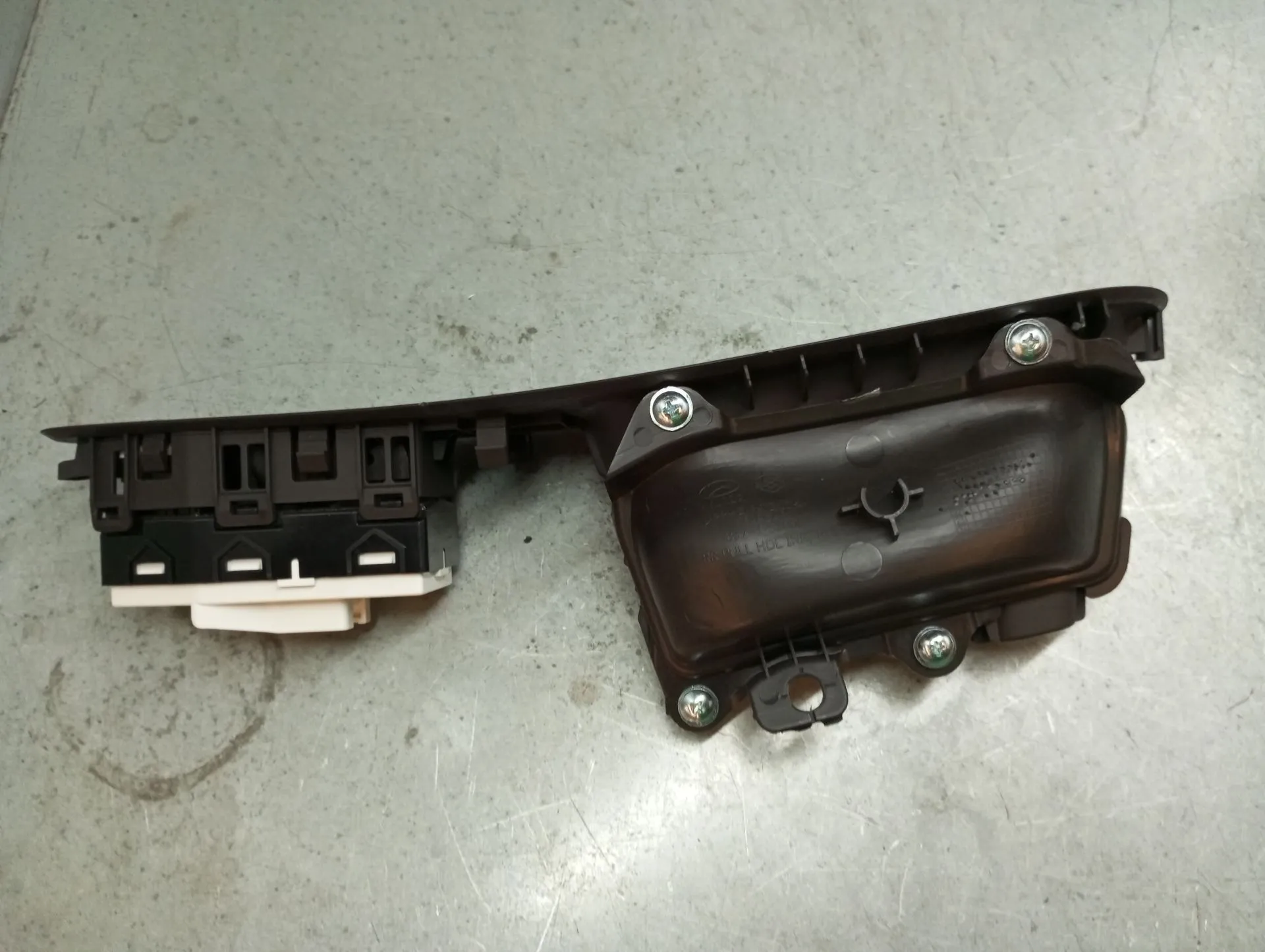 Mando / interruptor elevalunas trasero derecho HYUNDAI Santa Fé IV (TYM) Imagem-3