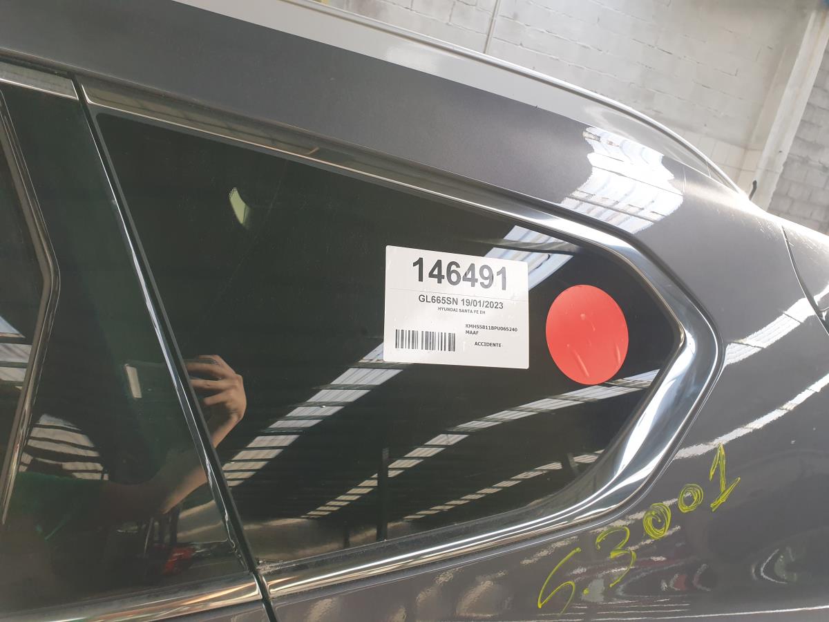 Vetro del pannello posteriore sinistro HYUNDAI Santa Fé IV (TYM)