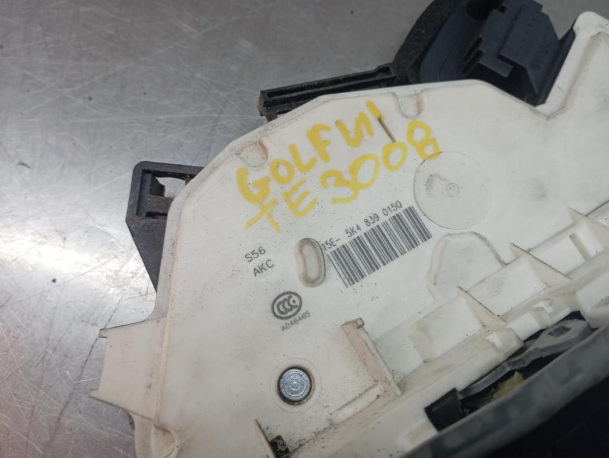 Fechadura / fecho porta trás esquerdo VOLKSWAGEN Golf VII (5G1, BQ1, BE1, BE2) Imagem-4