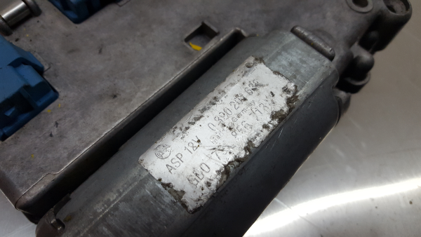 Moteur toit ouvrant AUDI A4 (8K2, B8) Imagem-2