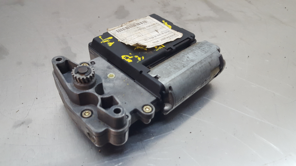 Moteur toit ouvrant AUDI A4 (8K2, B8) Imagem-1