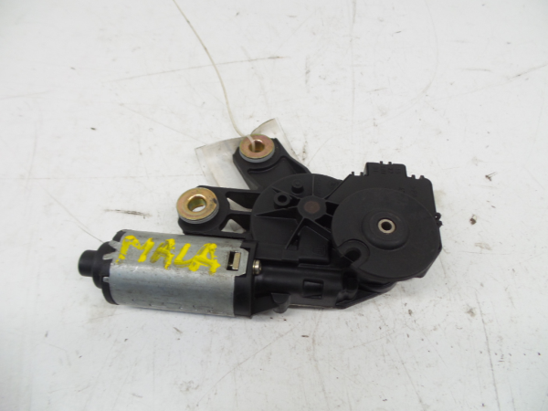 Essuie-glace moteur arrière PORSCHE Cayenne (9PA)