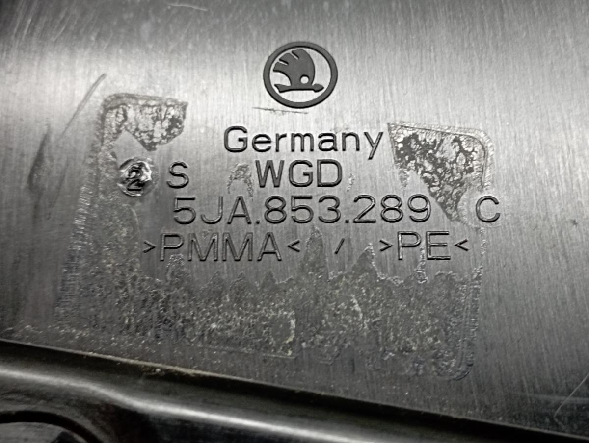 Friso Embelezador Esq Pilar/Porta SKODA Rapid Spaceback (NH1) Imagem-5