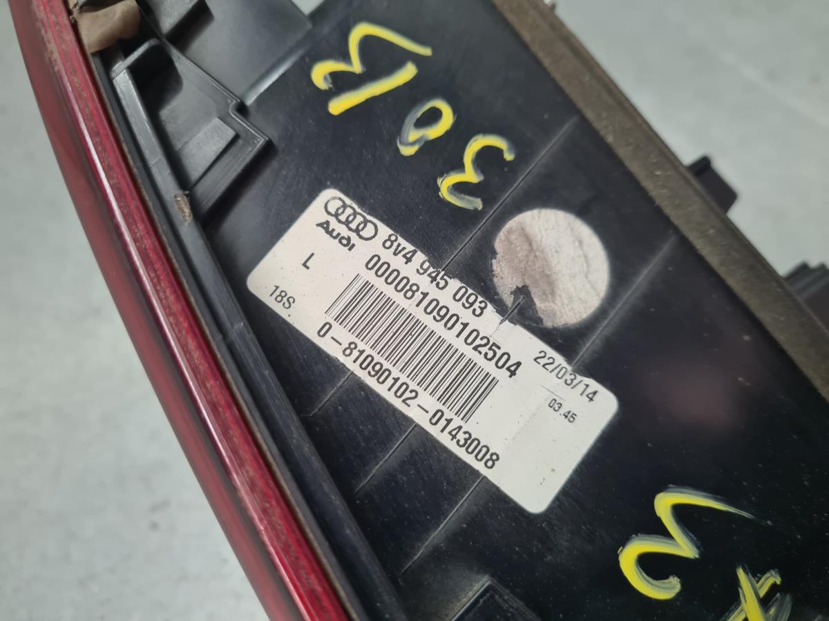 Left Tailgate light  AUDI A3 Sportback (8VA, 8VF) Imagem-4