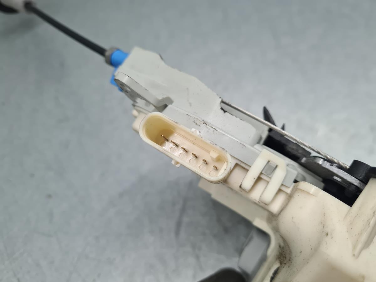 Cerradura / cierre puerta trasera derecha AUDI A3 Sportback (8VA, 8VF) Imagem-4