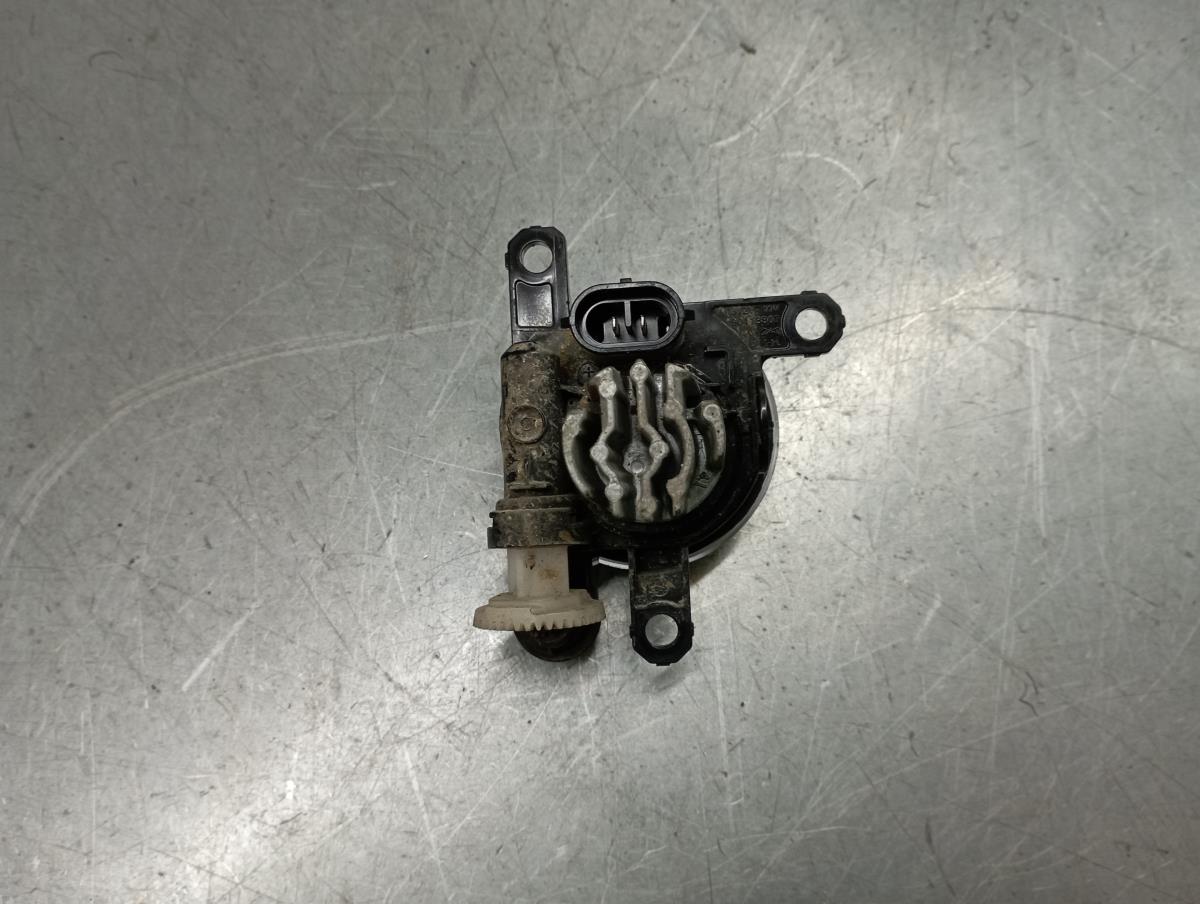 Feu antibrouillard Avant Gauche PEUGEOT 2008 II (U_) Imagem-2