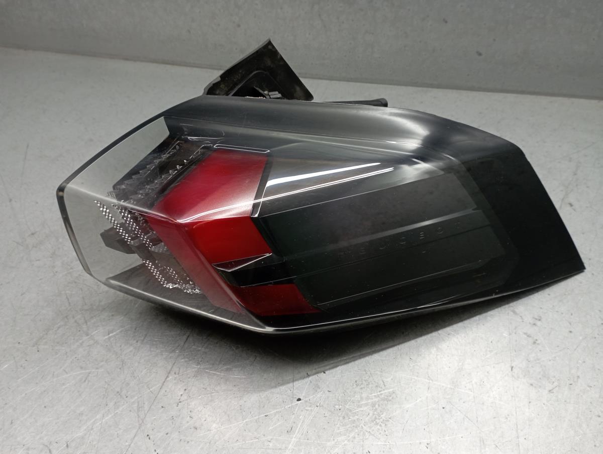 Feu arrière Droite PEUGEOT 2008 II (U_) Imagem-1