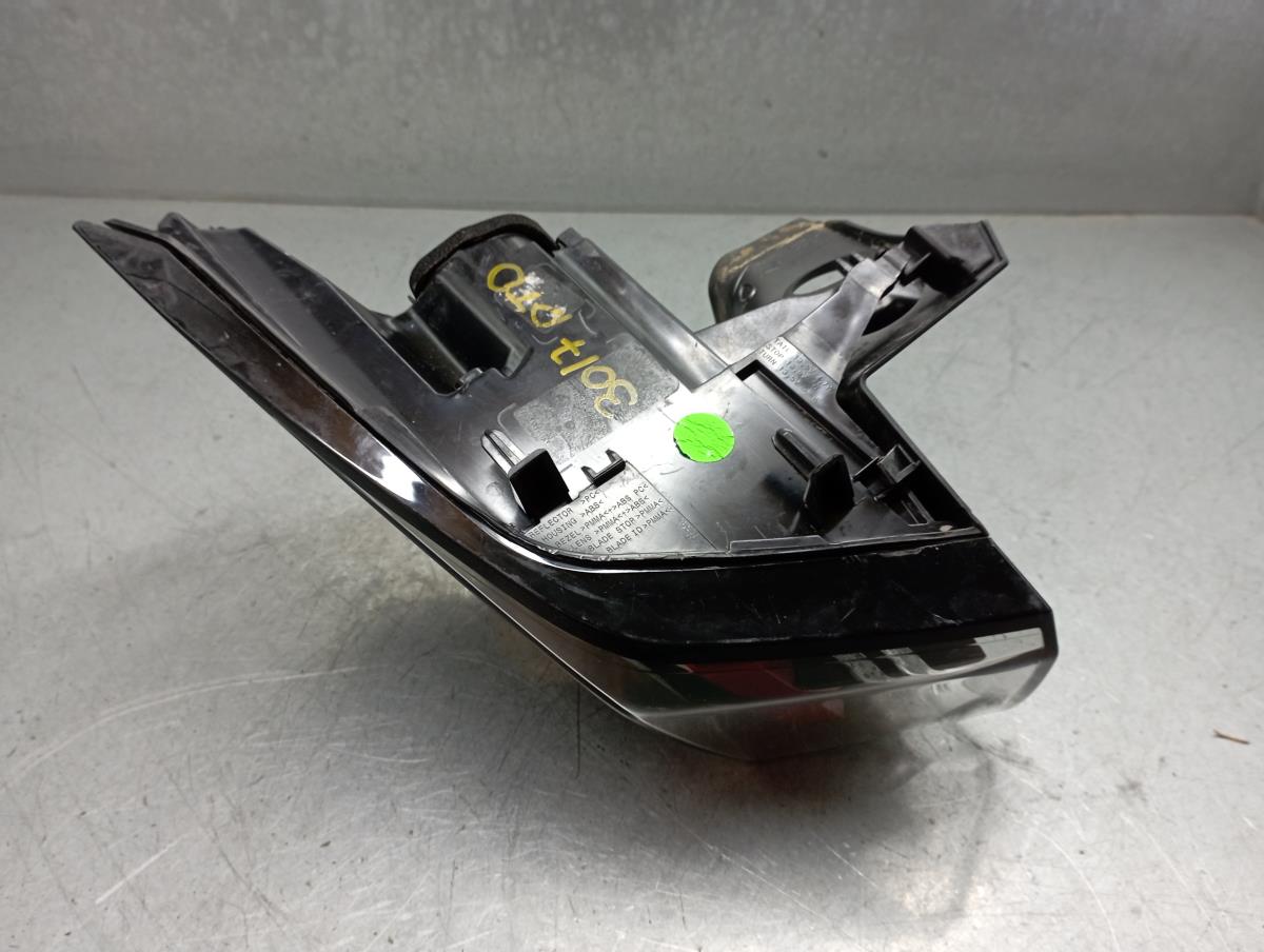 Feu arrière Droite PEUGEOT 2008 II (U_) Imagem-2